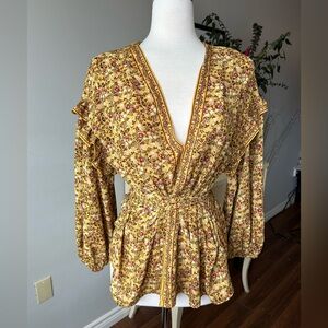 Floral Yellow Women's Top size Xl,